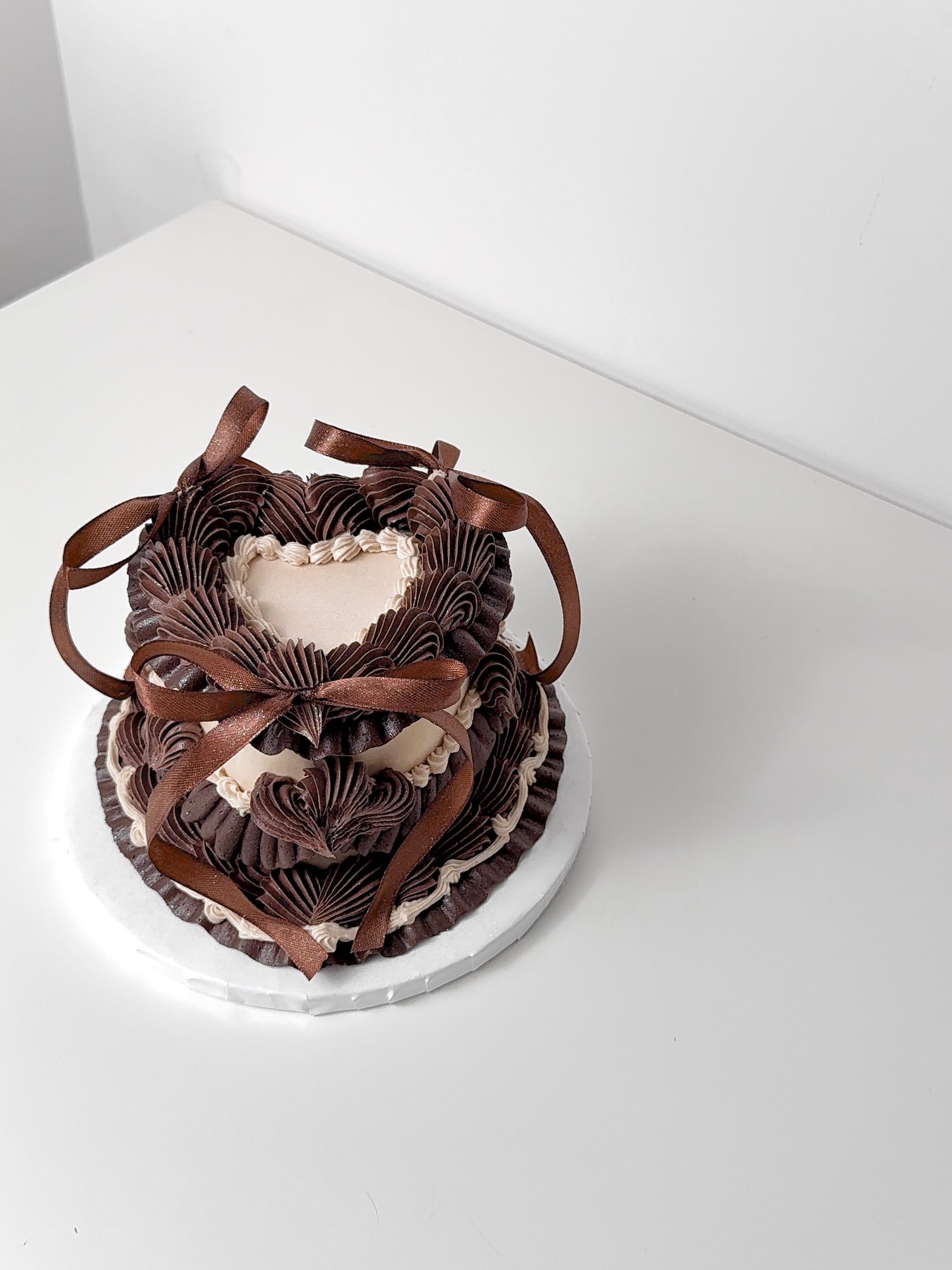Chocolate heart cake